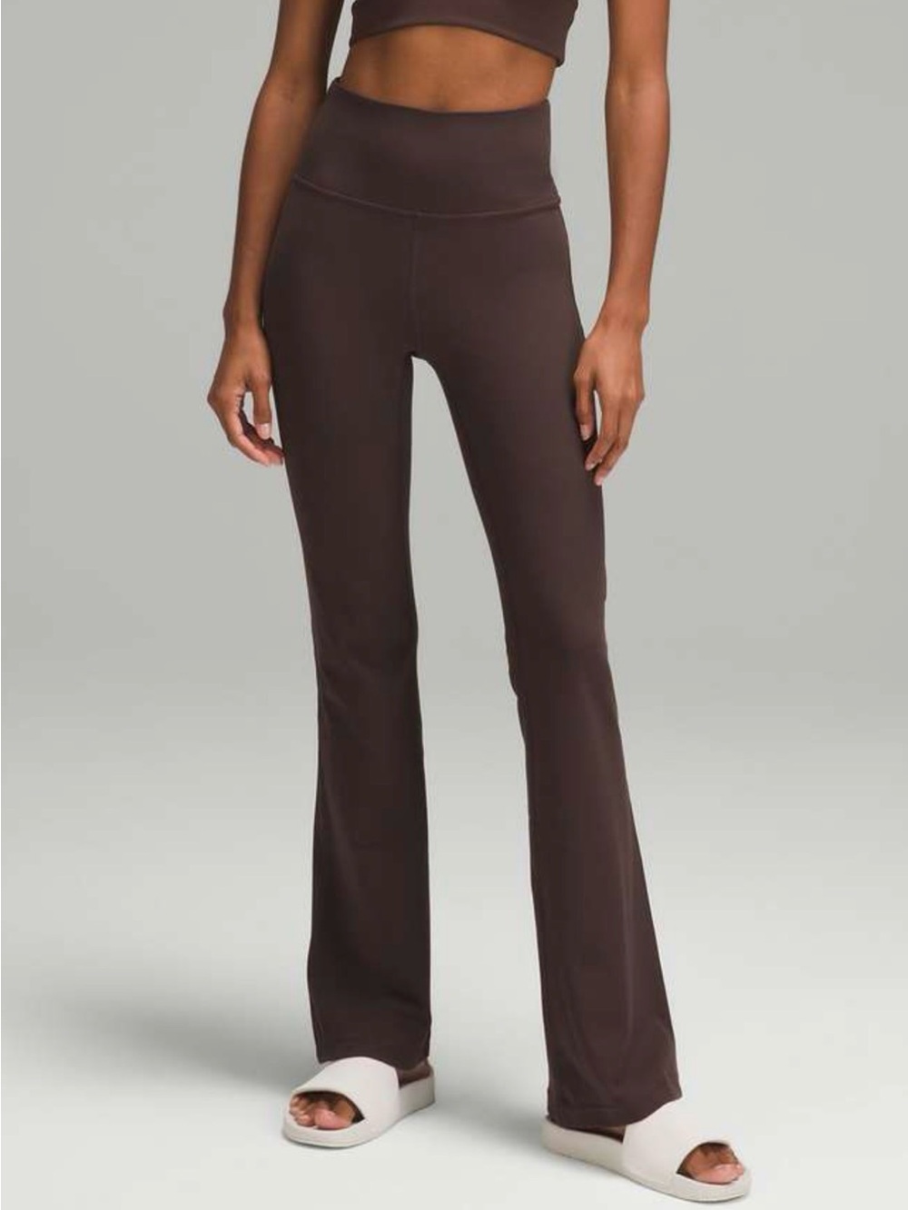 Lululemon Groove  Flared Pant Leggings  30” inseam ESPRESSO BROWN SZ. 8 EUC
